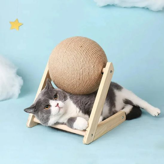 Balle à saisir en bois pour chat - universmiaou