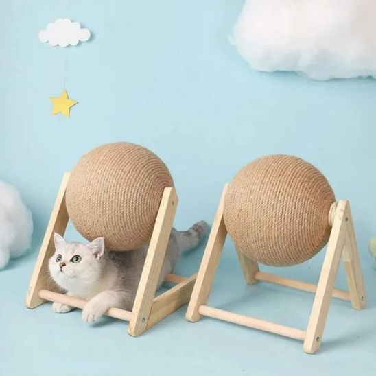 Balle à saisir en bois pour chat - universmiaou