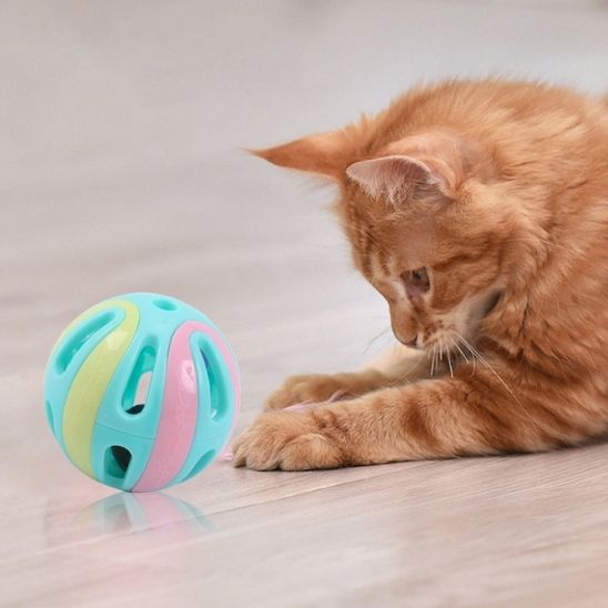Balles avec cloche pour chats et chatons - universmiaou
