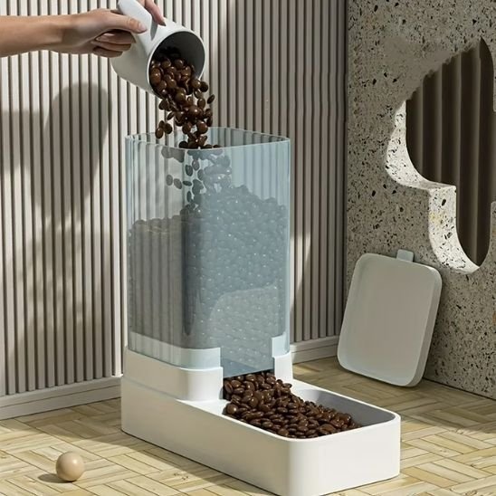 Distributeur de croquettes pour chat - universmiaou