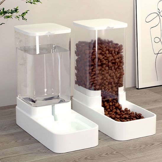 Distributeur de croquettes pour chat - universmiaou