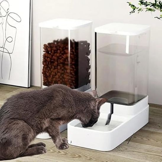 Distributeur de croquettes pour chat - universmiaou