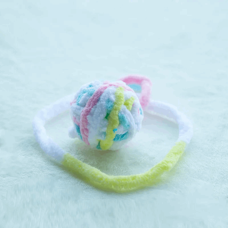 Jouet interactif en fil de laine colorées pour Chats - universmiaou